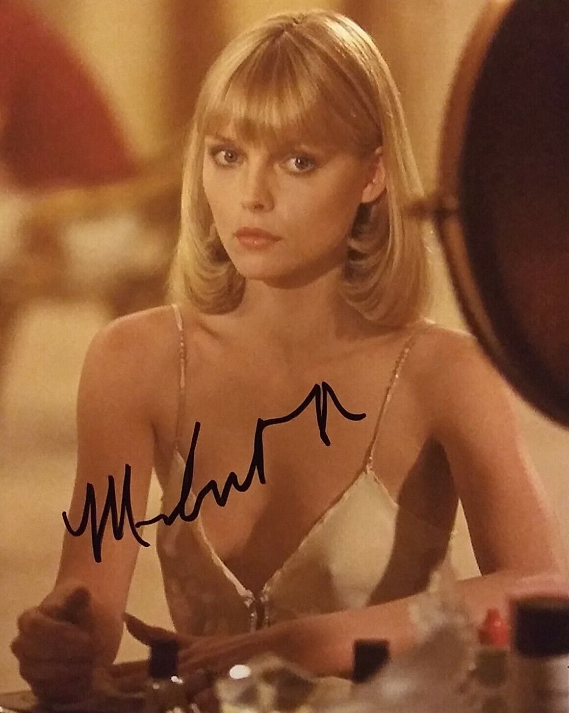 Michelle Pfeiffer signed 8 x 10