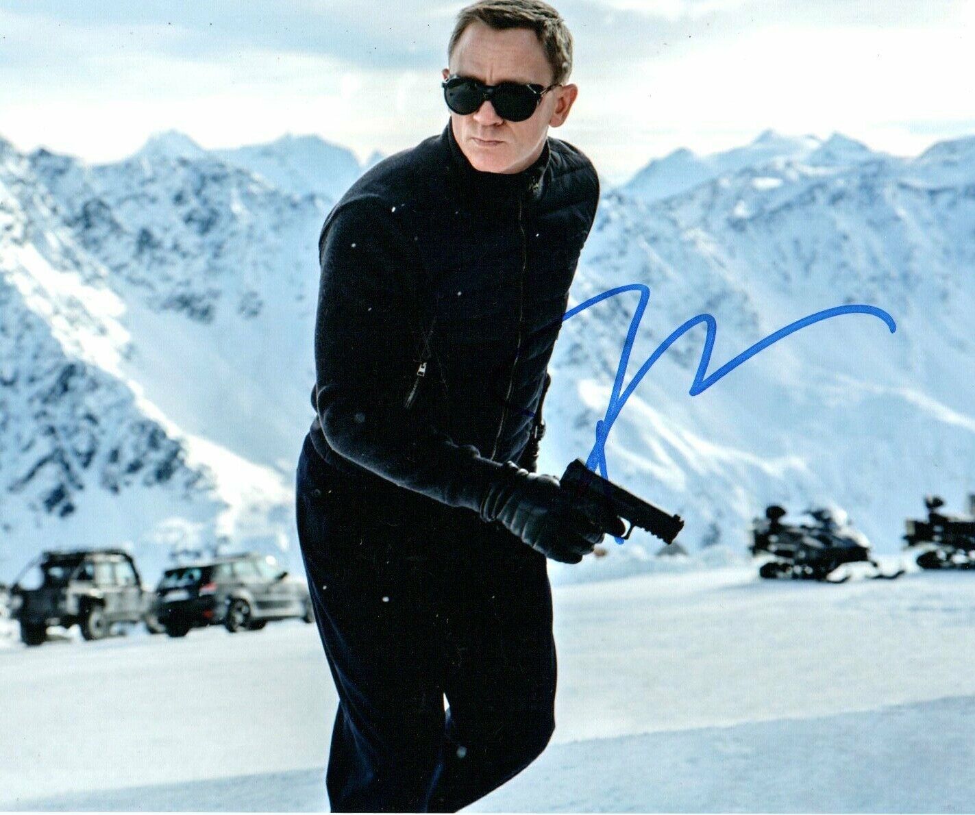 Genuine Hand Signed Daniel Craig Spectre Photo Poster painting 10 x 8  James Bond Autograph Coa