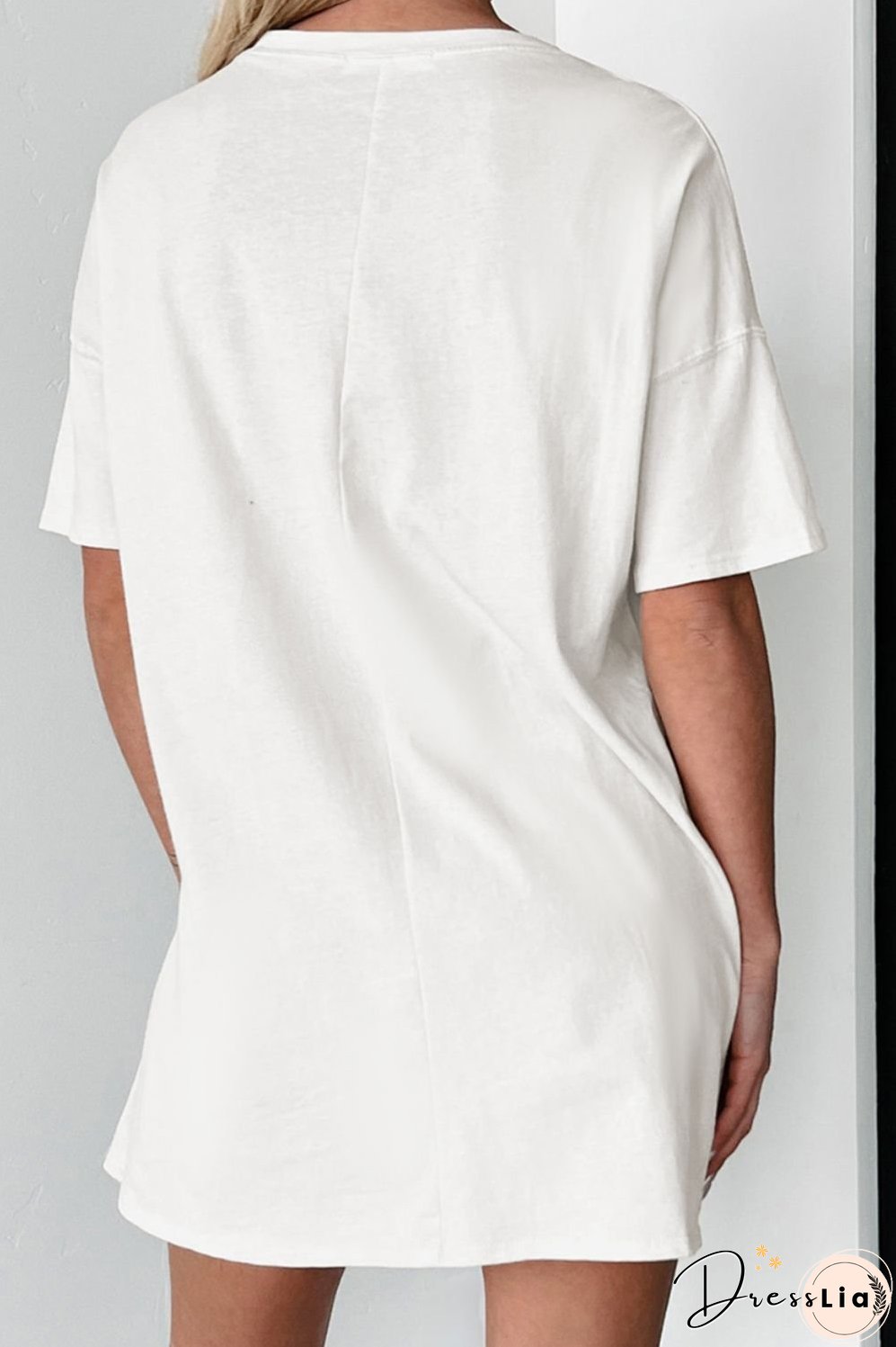 Bow Graphic Round Neck Short Sleeve T-Shirt