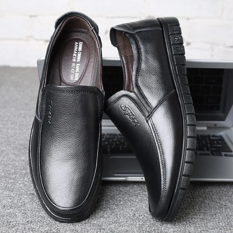 Qengg 2021 Men Dress Shoes Genuine Leather Breathable Middle Aged Business Round Toe Wedding Footwear Male Flat