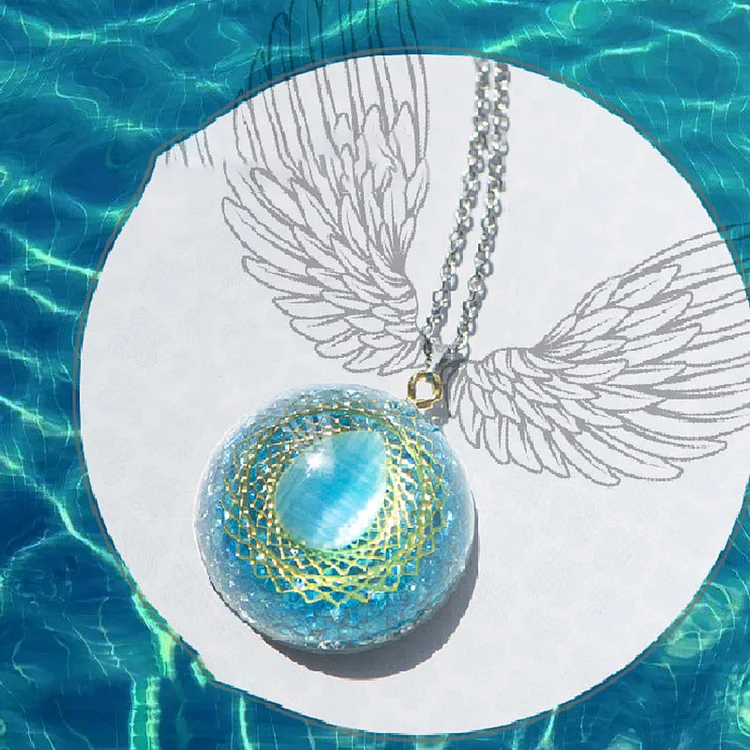 Olivenorma GUARDIAN OF LIGHT Aquamarine Orgone Necklace