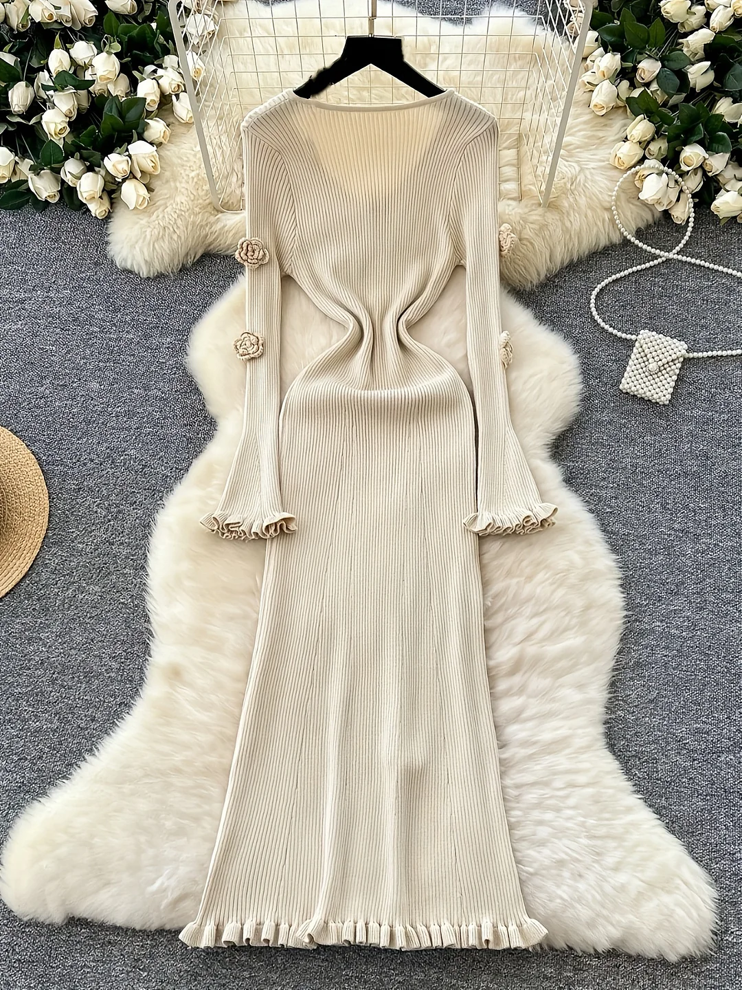 Nigikala Nigikala And Autumn Temperament Three-Dimensional Flowers V-Neck Long-Sleeved Knitted Dress Elegant