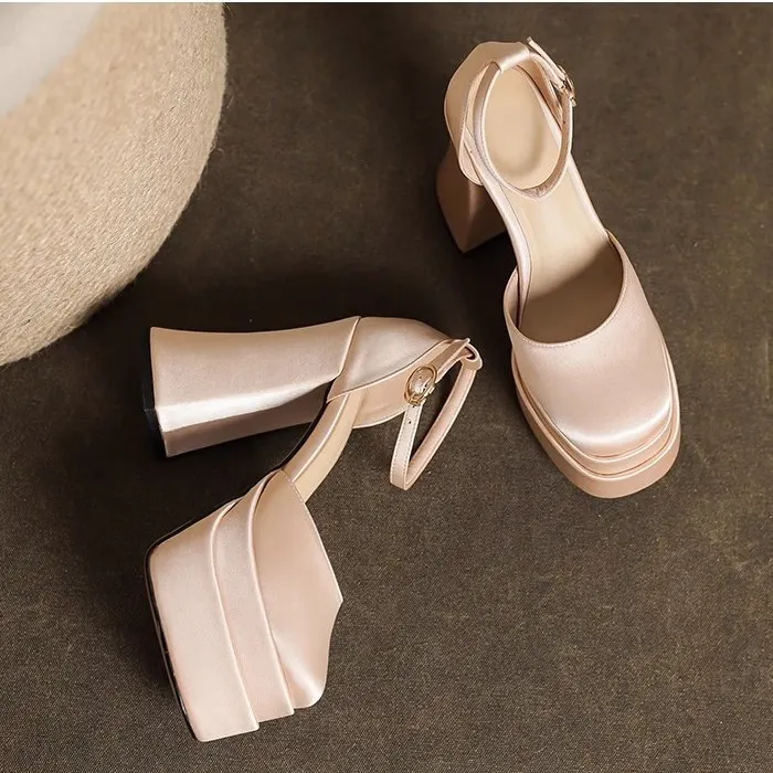Breakj Breakj Tired Of The Main Wedding Wedding Shoes Artifact 2025 New Small Thick Heel Waterproof High Heels High Heels Engaged Banquet Shoes