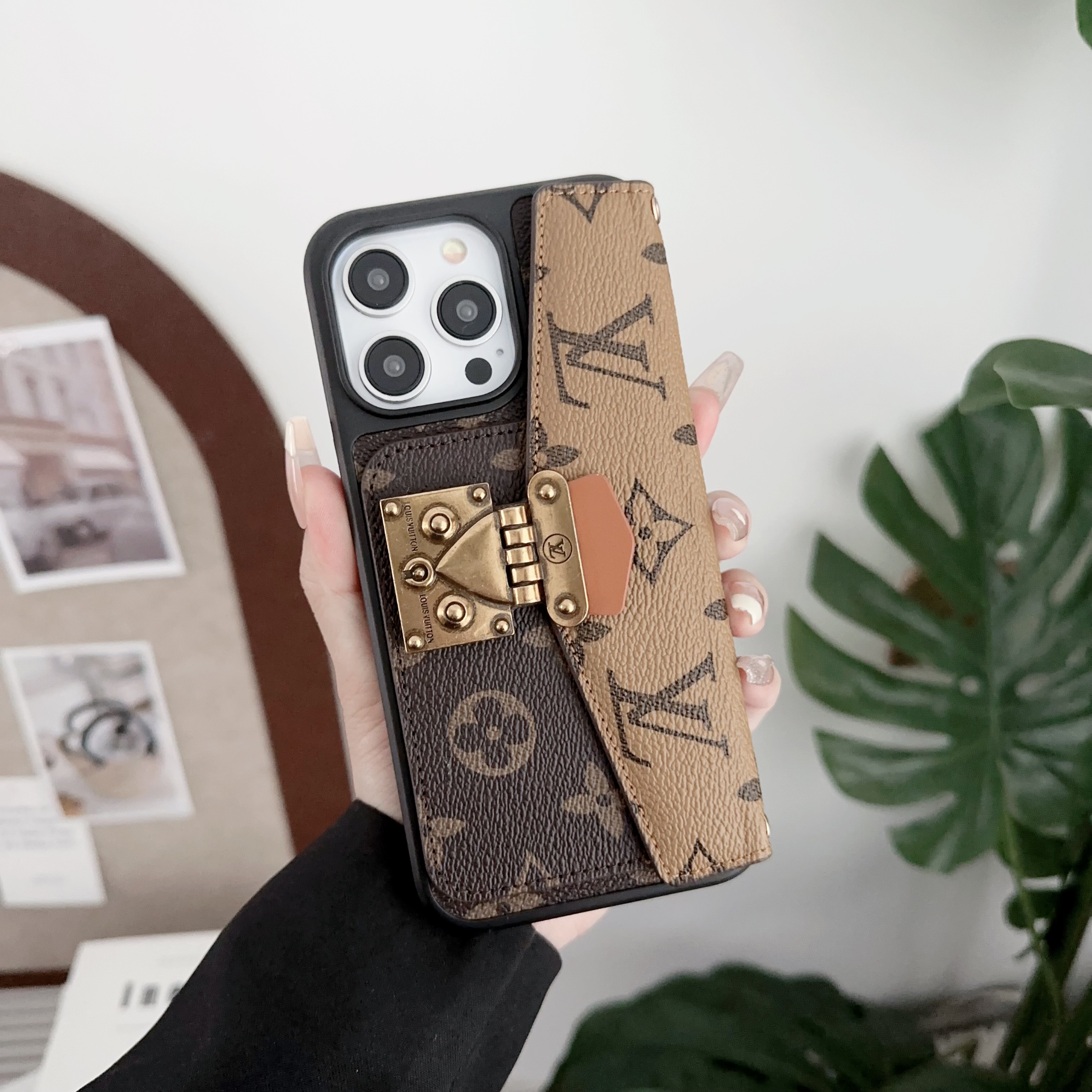 LV new petite malle women fashion messenger bag apple iPhone leather cases