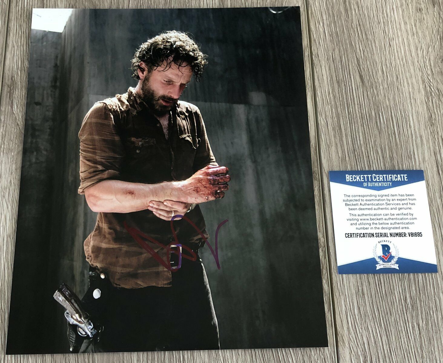 ANDREW LINCOLN SIGNED THE WALKING DEAD 8x10 Photo Poster painting C w/PROOF & BECKETT BAS COA