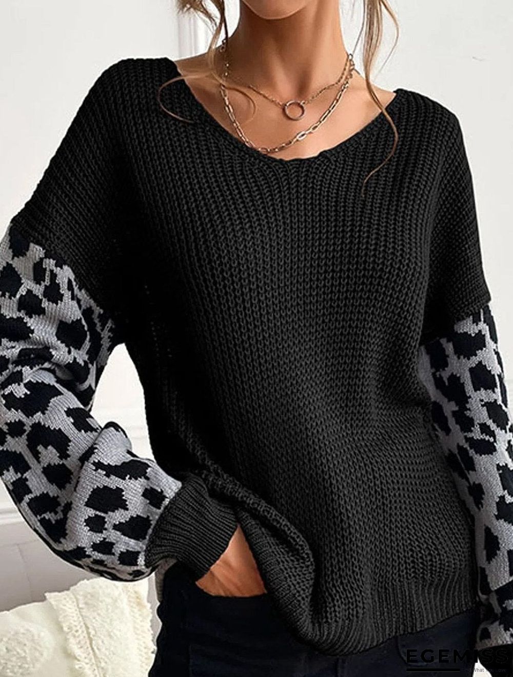 Casual Leopard Print Stitching V-Neck Long-Sleeved Sweater | EGEMISS