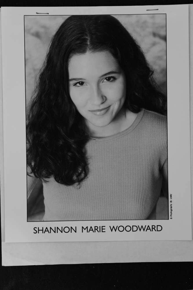 Shannon Woodward - 8x10 Headshot Photo Poster painting with Resume