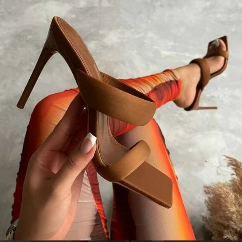 2022 New Summer Fashion Thin Heels Slippers Sandals Women Square toe High Heels Mules slippers Beach Leisure slides