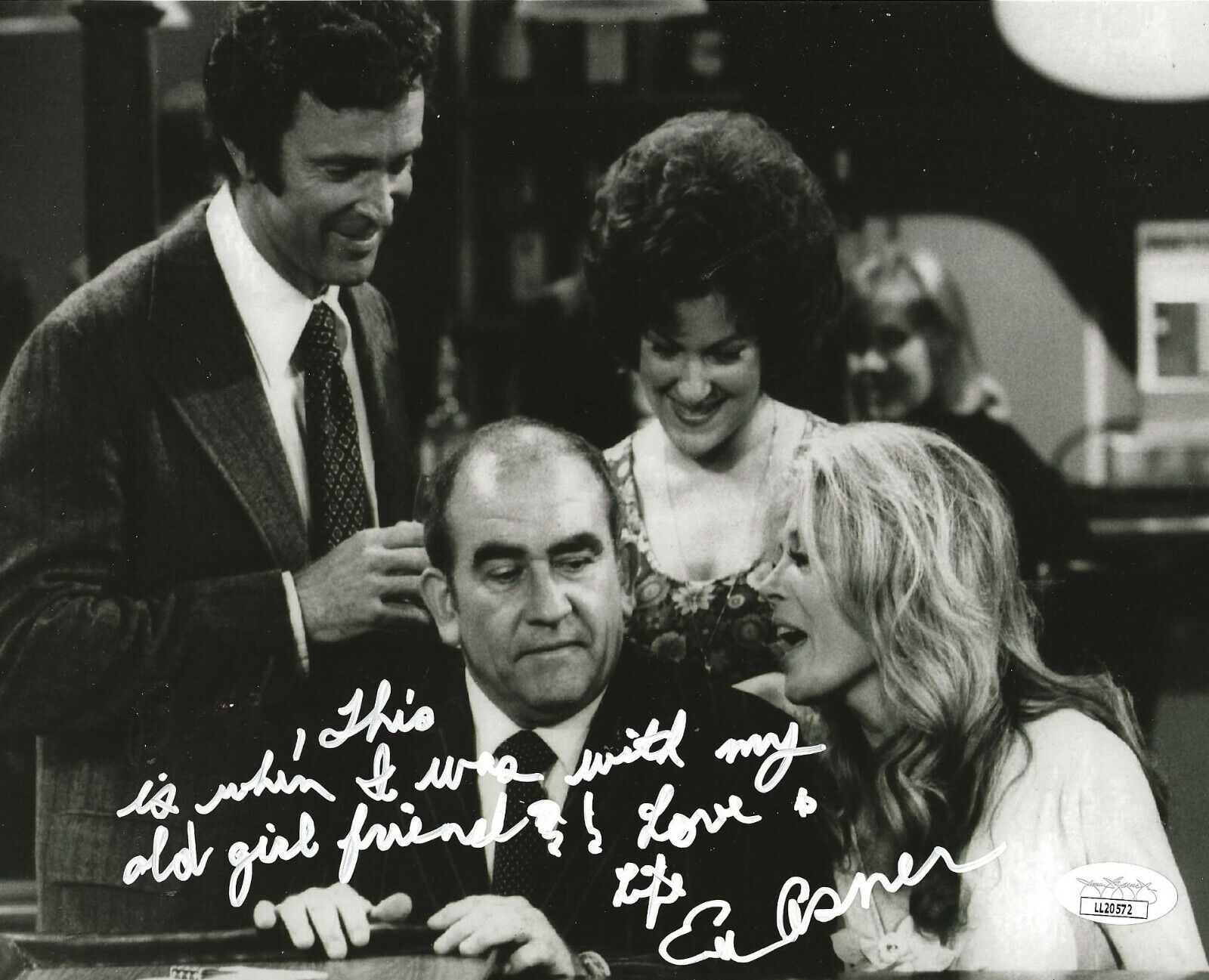 Ed Asner The Mary Tyler Moore Show signed Lou Grant 8x10 Photo Poster painting autographed 3 JSA