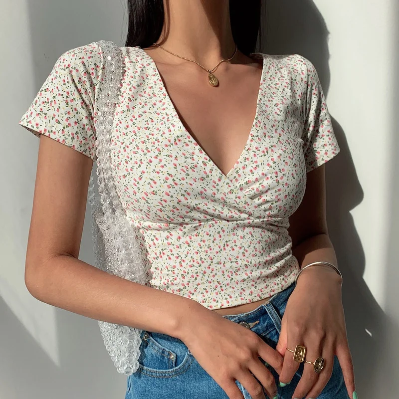 Brownm Brownm Floral Cross V-Neck Slim Short Crop Short-Sleeve T-Shirt Women's Top 2024 Summer New Fashion