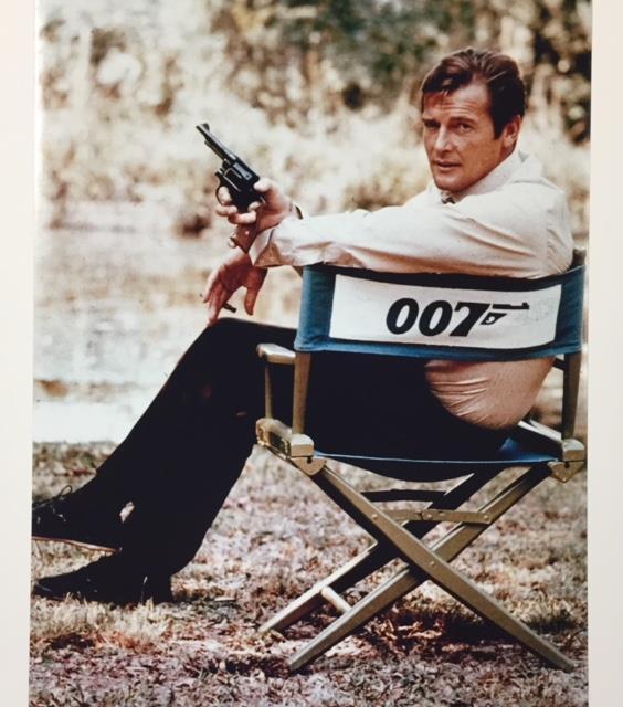 SIR ROGER MOORE 007 James Bond 11x14 Movie Photo Poster painting Matte Photo Poster paintinggraph