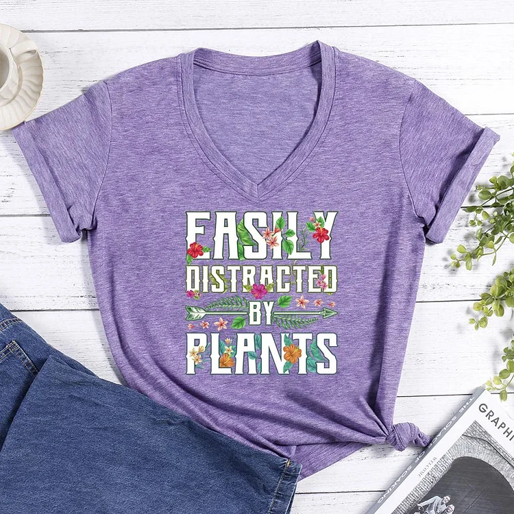 Easily distracted by plants V-neck T Shirt-Annaletters