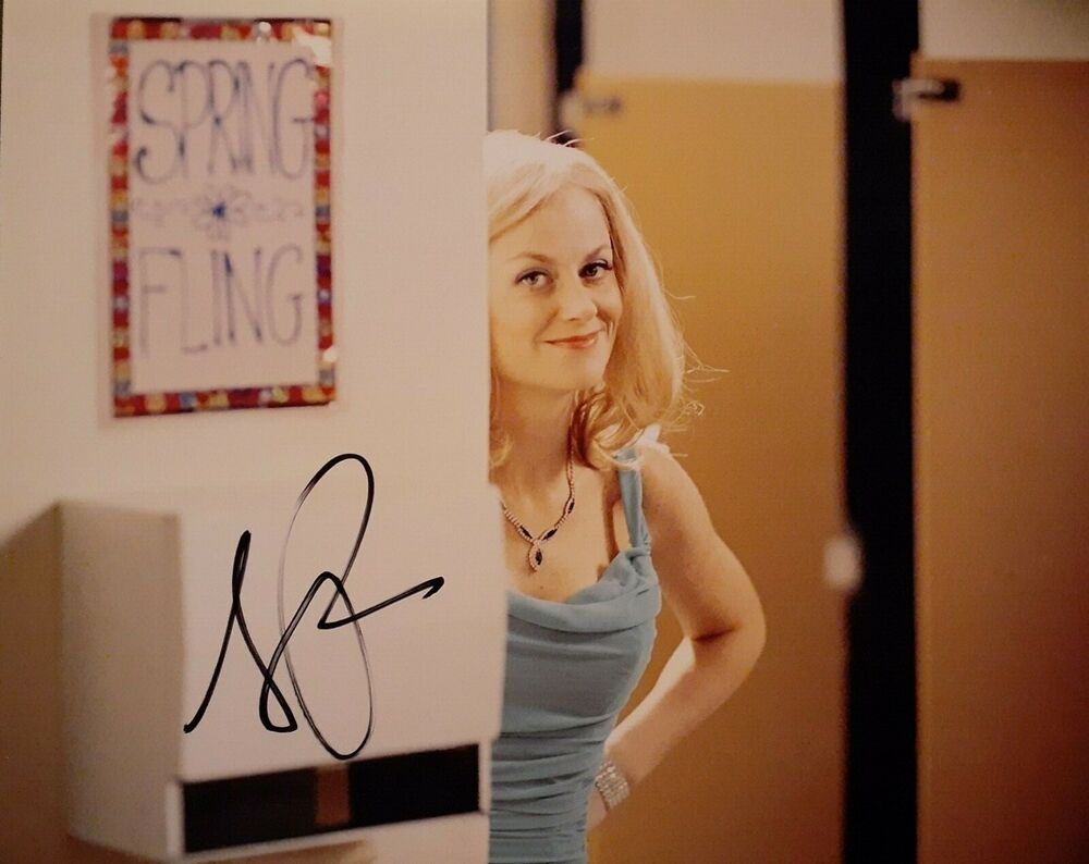 Amy Poehler signed 8x10