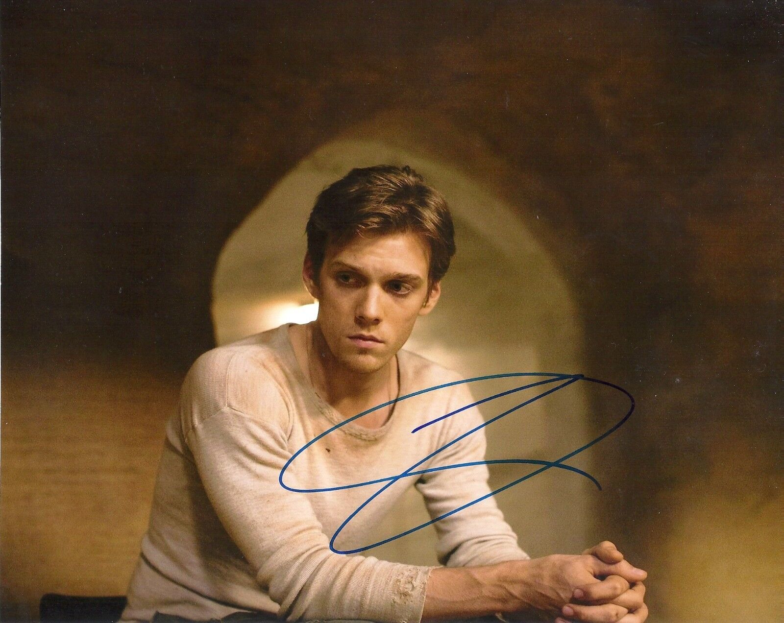 JAKE ABEL 'THE HOST' IAN SIGNED 8X10 PICTURE 1 *COA