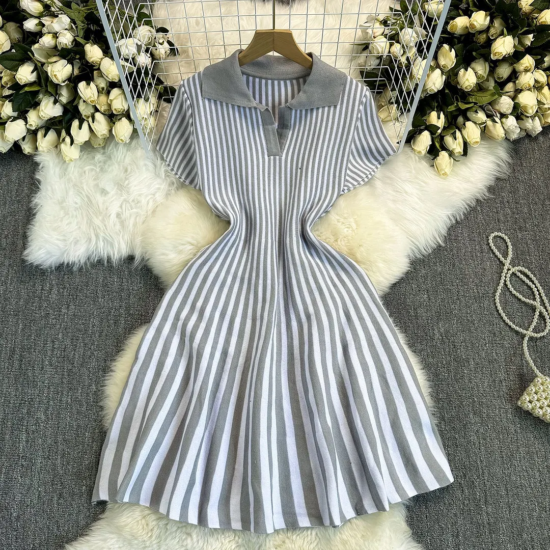 Churchf Churchf Retro-Necked Short-Sleeved Striped Knitted Dress Female Waist Temperament Thin A-Word Dress