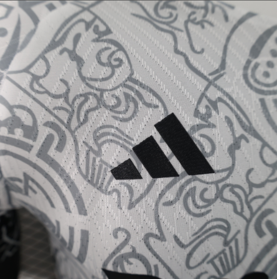 24/25 Real Madrid Special Edition White Player Version Football T-Shirt Thai Quality