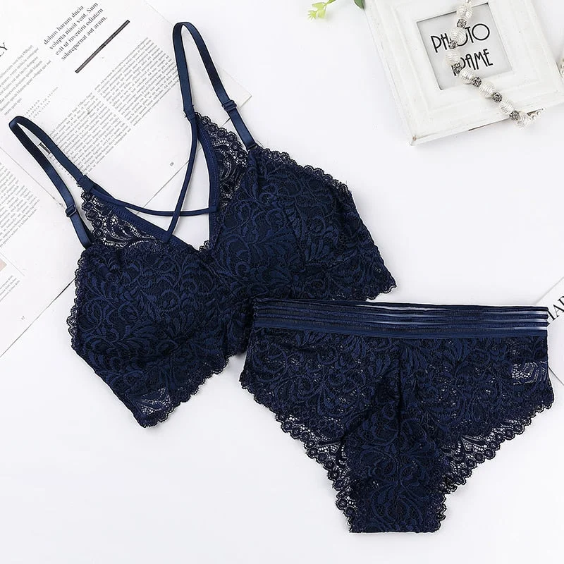 Lace Bra Panty Set Women Sexy Wireless Cross Straps Bra Underwear Set Ladies Push Up Seamless Intimates Bra Briefs Lingerie Sets