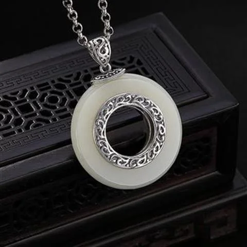 Vintage S925 Sterling Silver Chinese-Style Hetian White Jade Floral Pendant Necklace for Women - Elegant & Minimalist Design