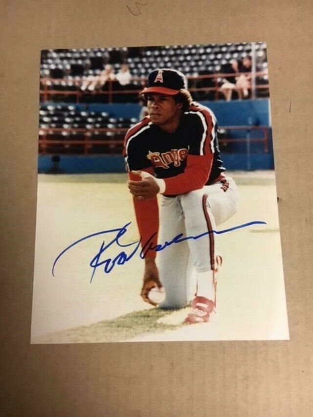 Rod Carew HOF Signed 8x10 Angelsd Photo Poster painting Auction House COA