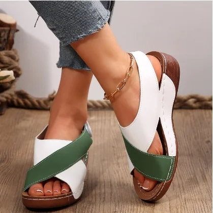 Uveng Uveng Sandals Female Summer 2024 New Platform With Skirt Casual Open Toe Versatile Cool Beach