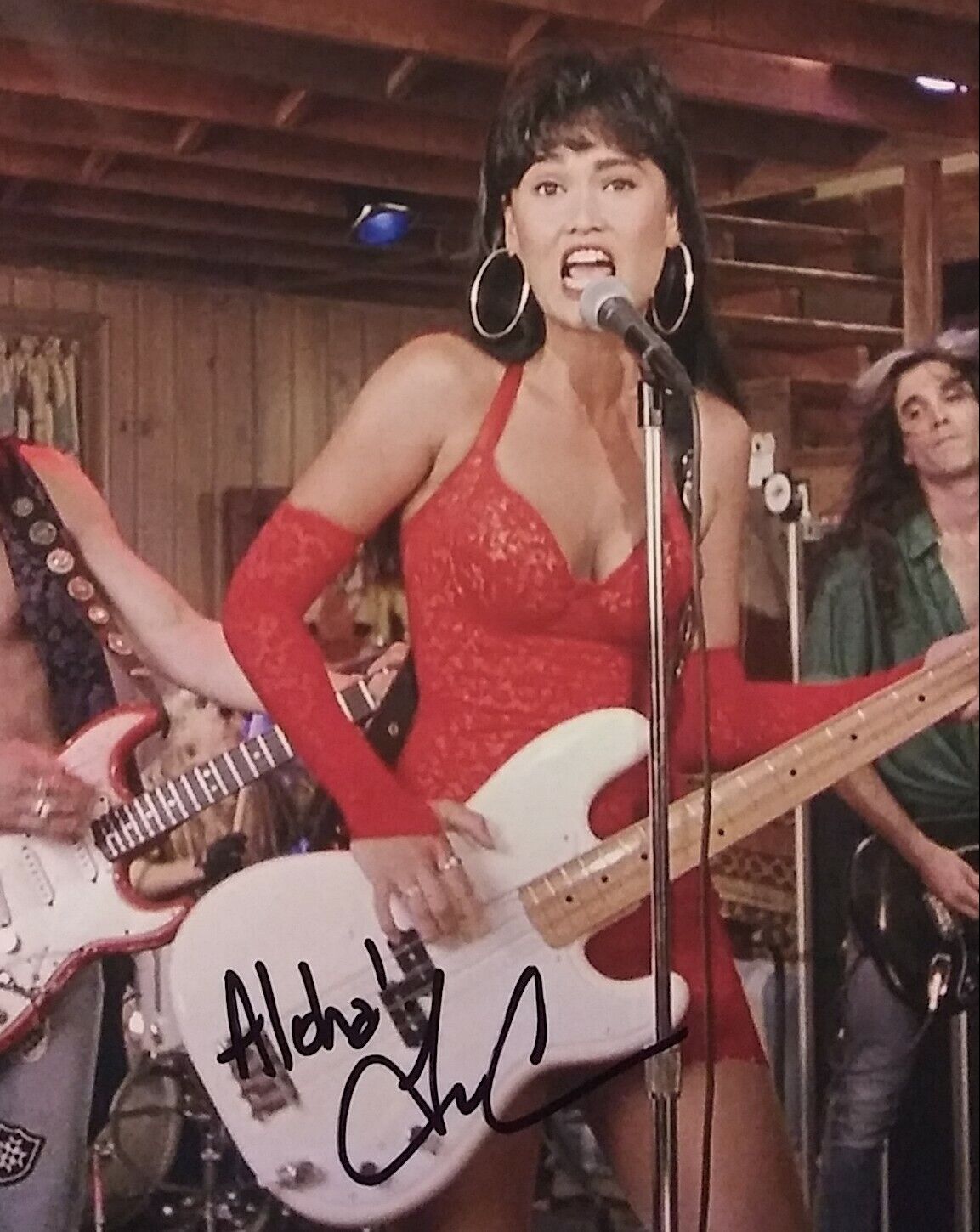 Tia Carrere signed 8 x 10