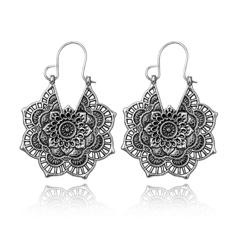 Vintage ethnic style hollow floral bohemian earrings
