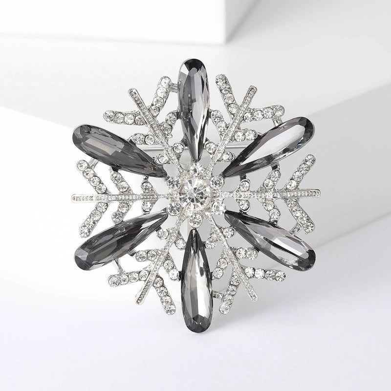 Elegant Pin Snowflake Alloy Inlay Rhinestones Women’s Brooches