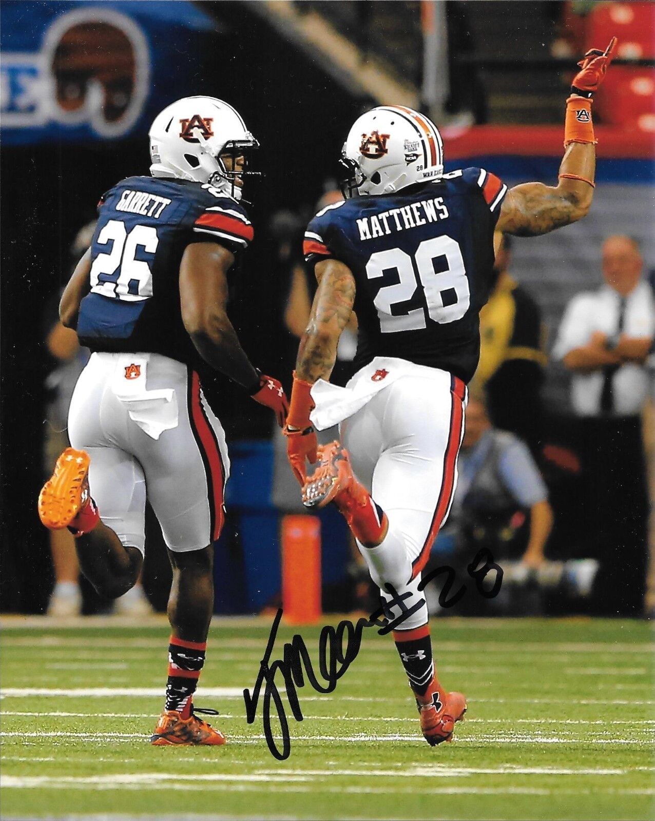 TRAY MATTHEWS HAND SIGNED AUBURN TIGERS 8X10 Photo Poster painting W/COA