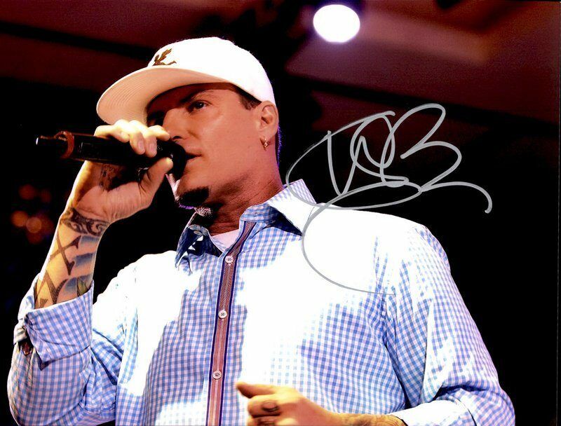 Vanilla Ice authentic signed RAPPER 10x15 Photo Poster painting W/ Certificate Autographed (B28)