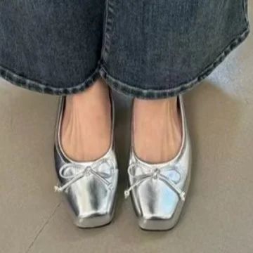 Yyvonne Head Shallow Single Shoes Women 2025 Spring And Autumn New French Evening Style Temperament Gentle Fairy Flat Bottom Retro Grandmother Shoes