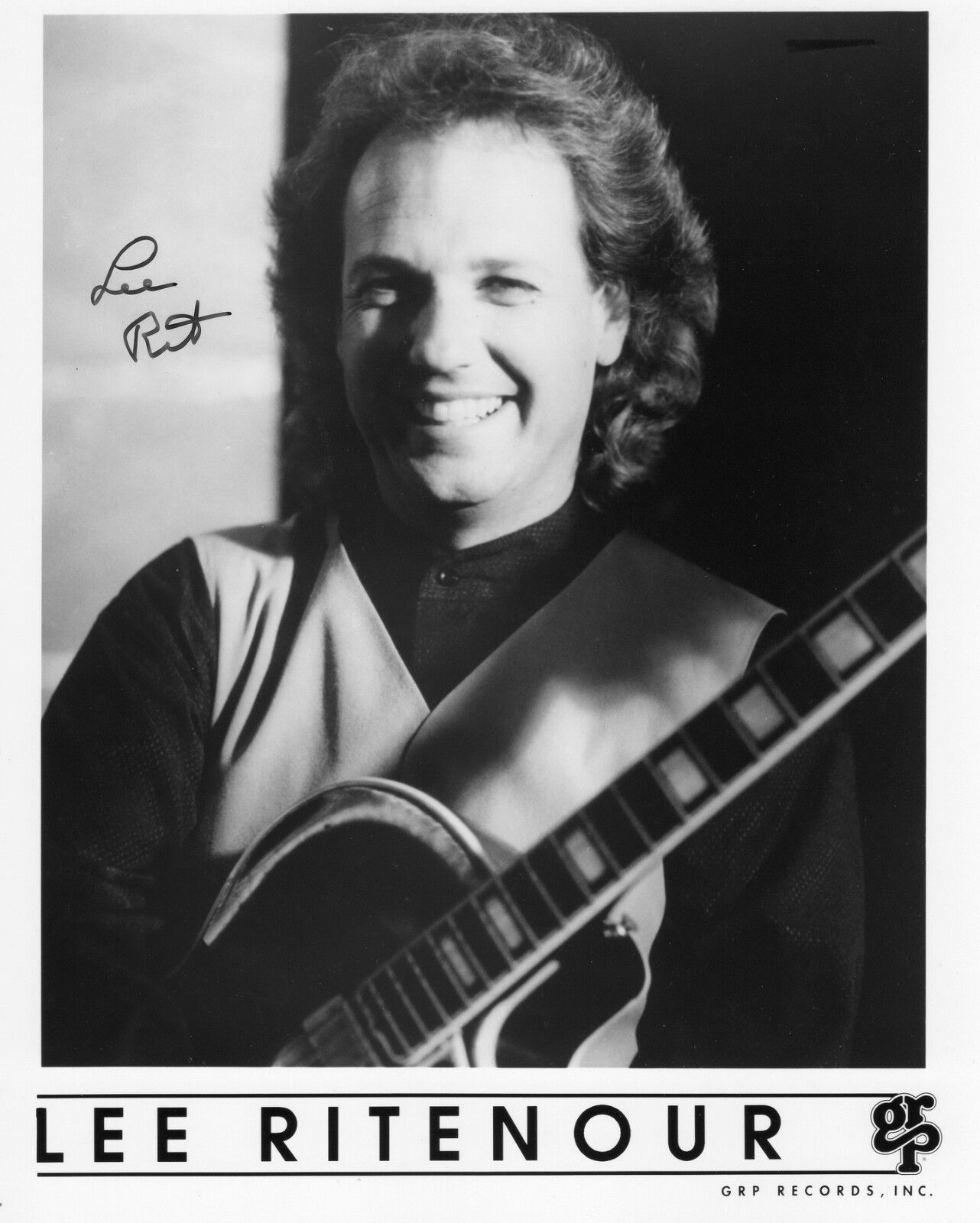 LEE RITENOUR AUTOGRAPH AMERICAN JAZZ GUITARIST