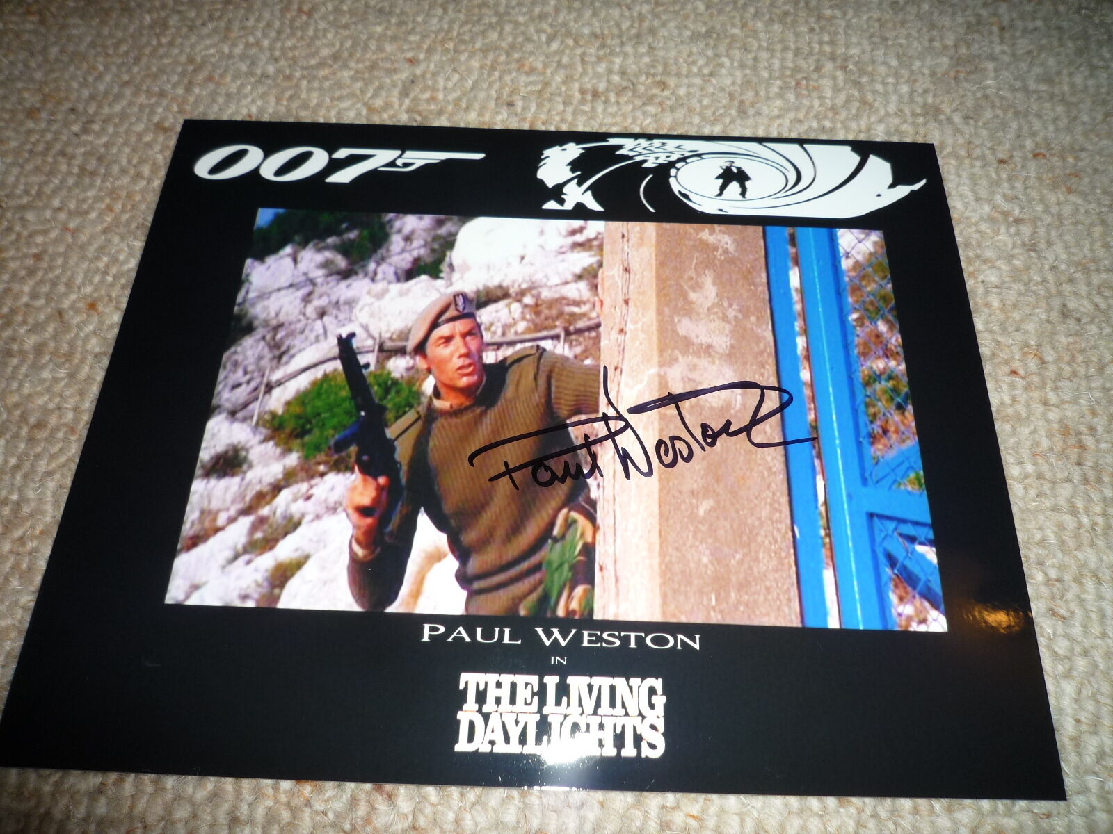 PAUL WESTON signed autograph In Person 8x10 (20x25 cm) JAMES BOND The Living