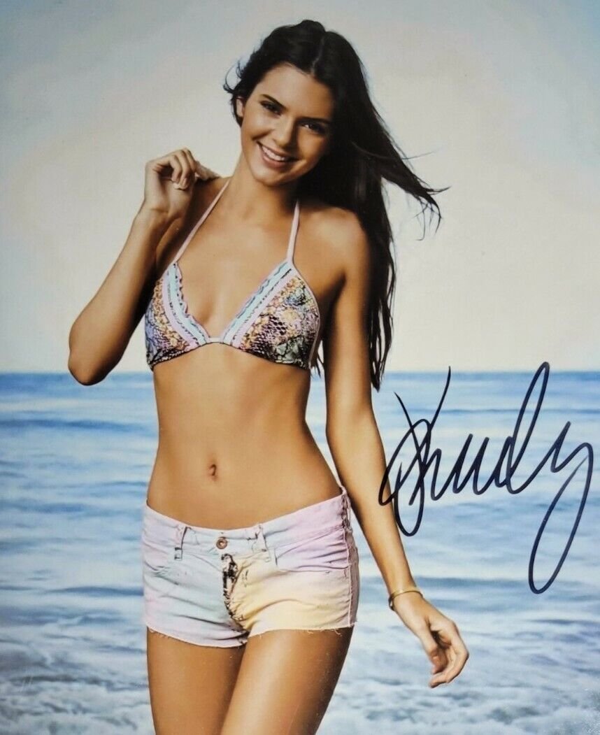 Kendall Jenner Authentic Autographed 8x10 Photo Poster painting w/ COA