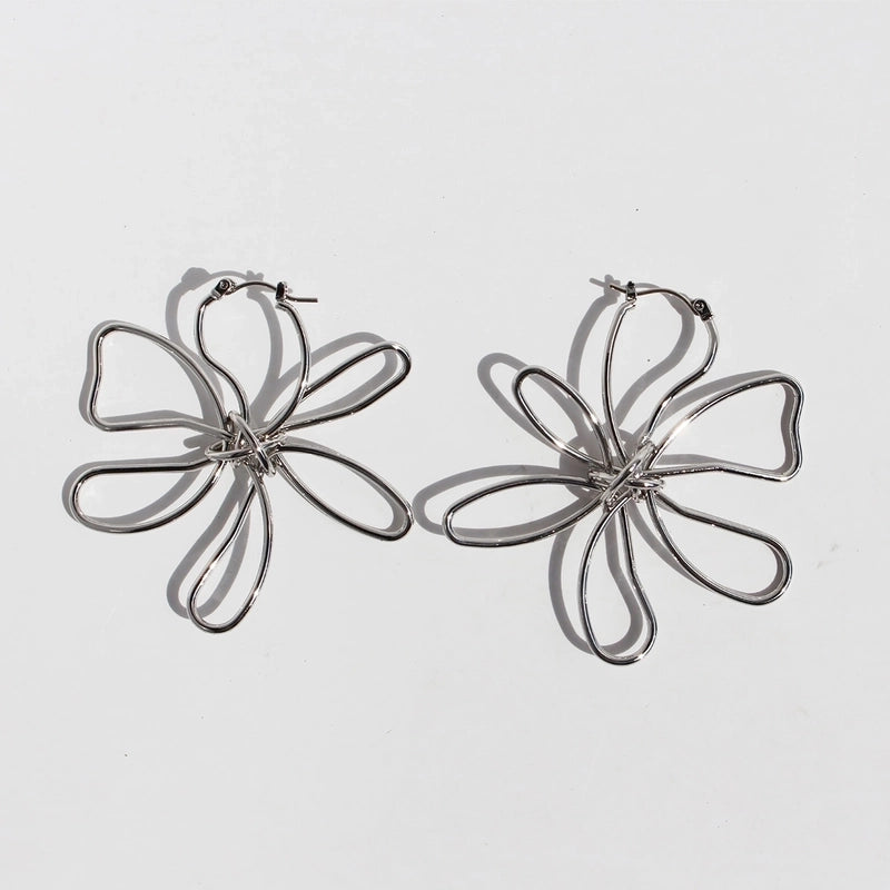 1 Pair Exaggerated Sweet Artistic Flower Hollow Out Brass 24K Gold Plated Earrings