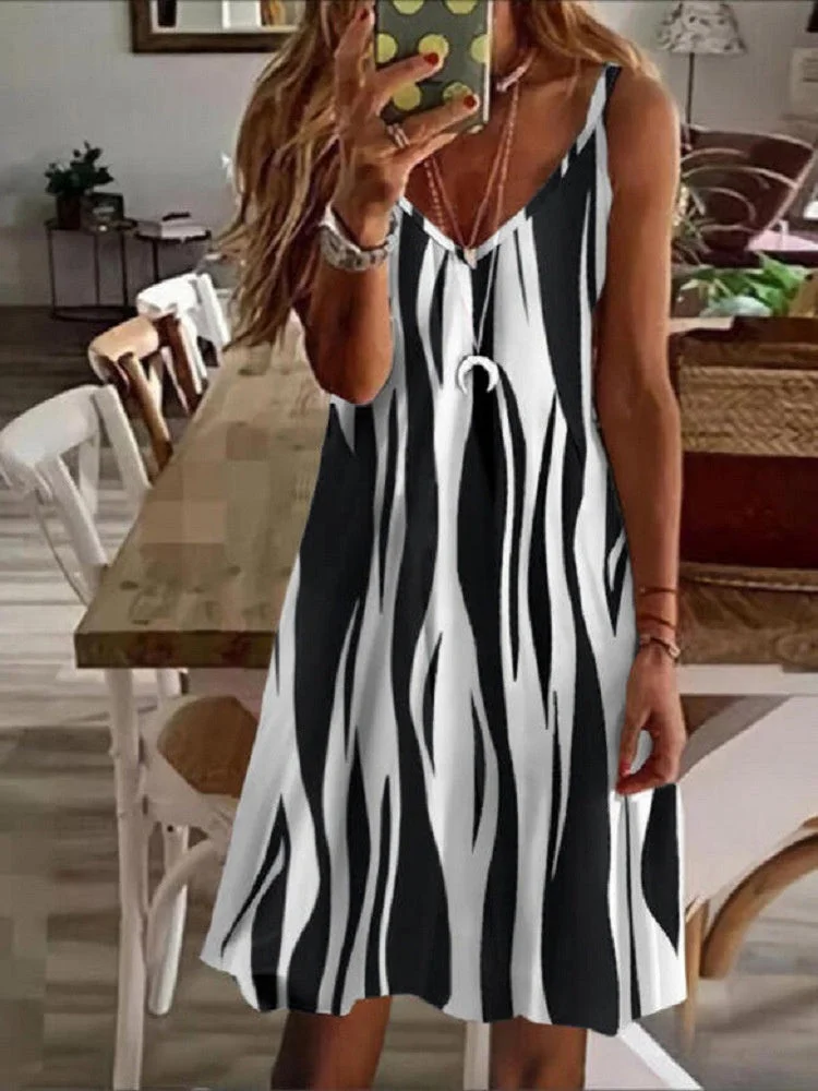 Women's Sleeveless V-neck Graphic Midi Dress
