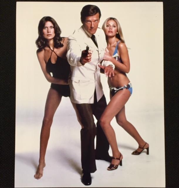 MAN WITH THE GOLDEN GUN 007 James Bond 8x10 Photo Poster painting ~ROGER MOORE Maud Adams EKLAND