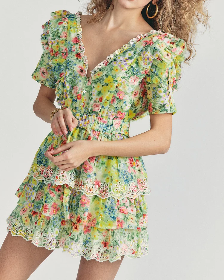 V-neck cake retro mini dress