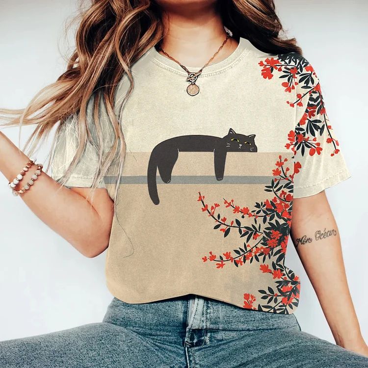 Abstract Creative Lazy Cat Lying On The Balcony Painting Art T-Shirt