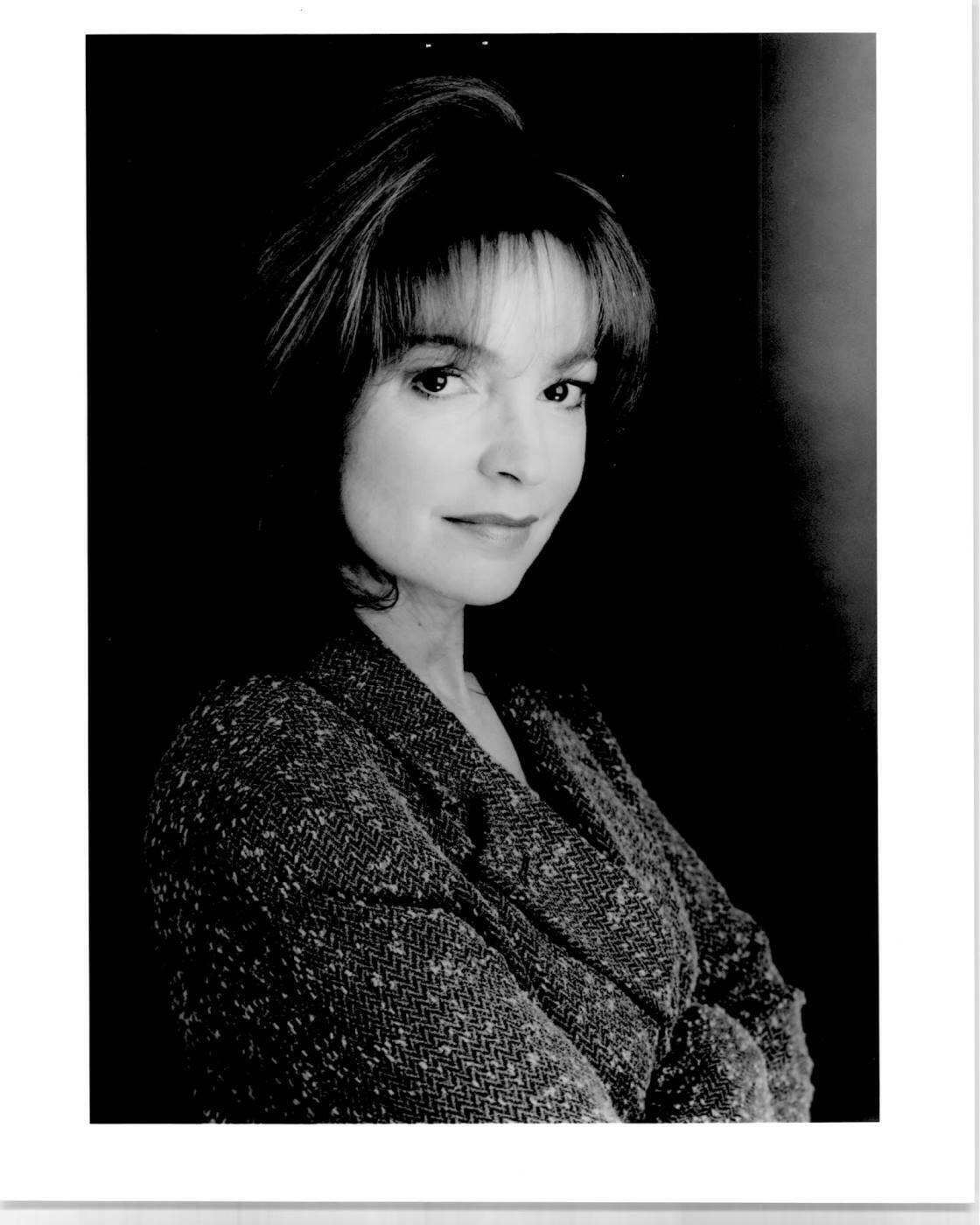 Melanie Chartoff - 8x10 Headshot Photo Poster painting - Rugrats - Voice actor