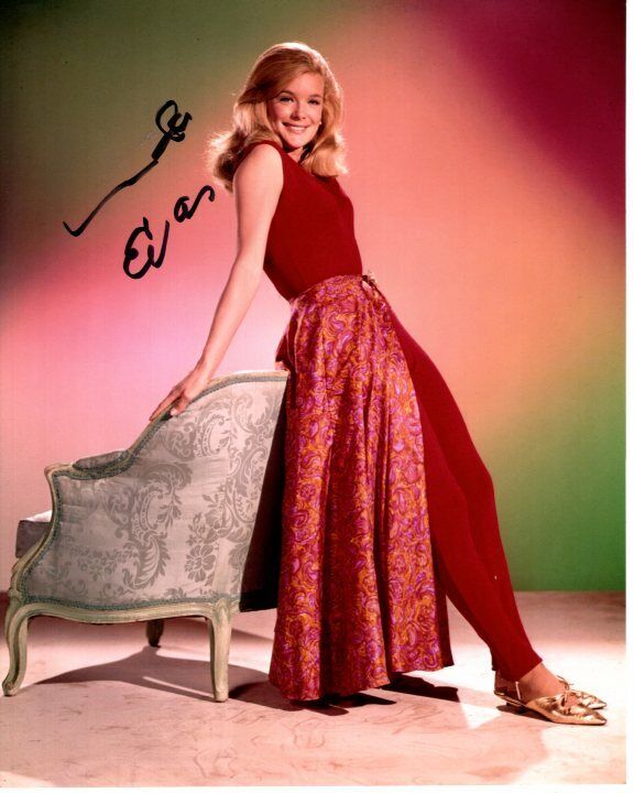 LINDA EVANS signed autographed Photo Poster painting