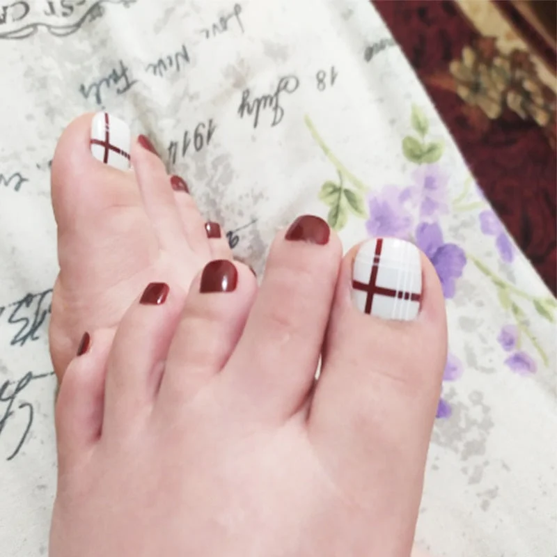 24pcs/box with glue Black fake Toenails press on Summer Style Foot Artificial Nail tips Full Cover Nails feet False Nails-Nail Inspo