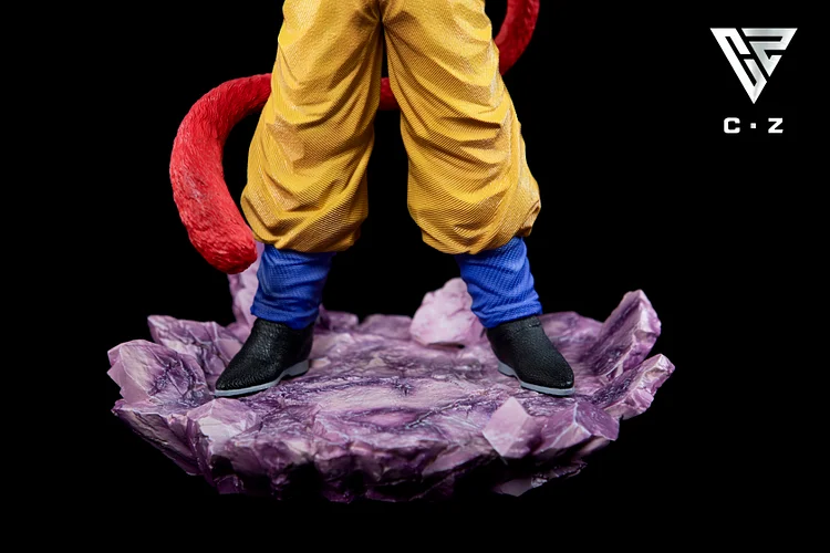 Universe Studio Dragonball 1/4 Super Saiyan 4 Son Goku