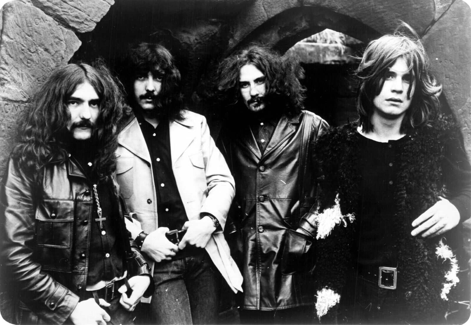 early Black Sabbath -Tony Iommi / Bill Ward / Geezer Butler / Ozzy 8x10 Photo Poster painting