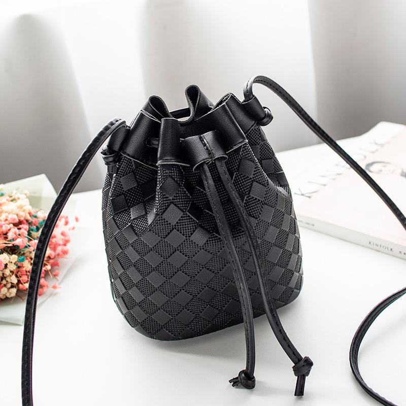 Women's Bag Fashion Woven Bucket Bag Slung Mobile Phone Bag Ladies Shoulder Bag