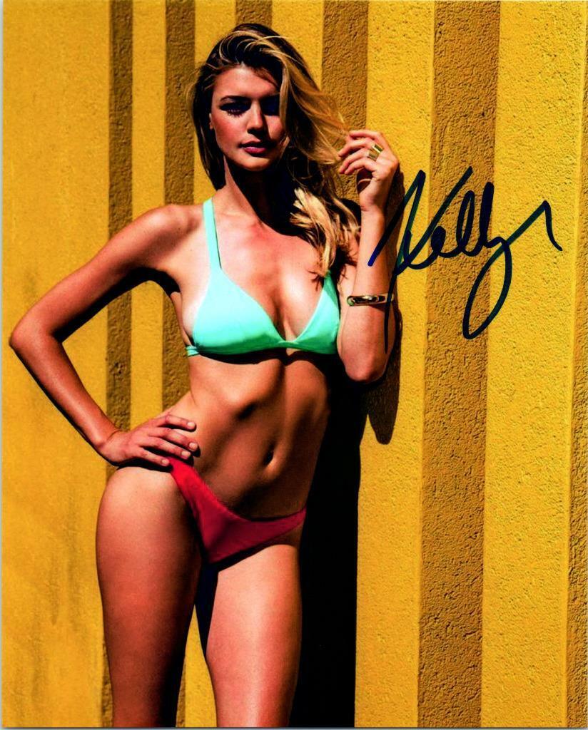 Kelly Rohrbach signed 8x10 Photo Poster painting autographed Picture Pic and COA