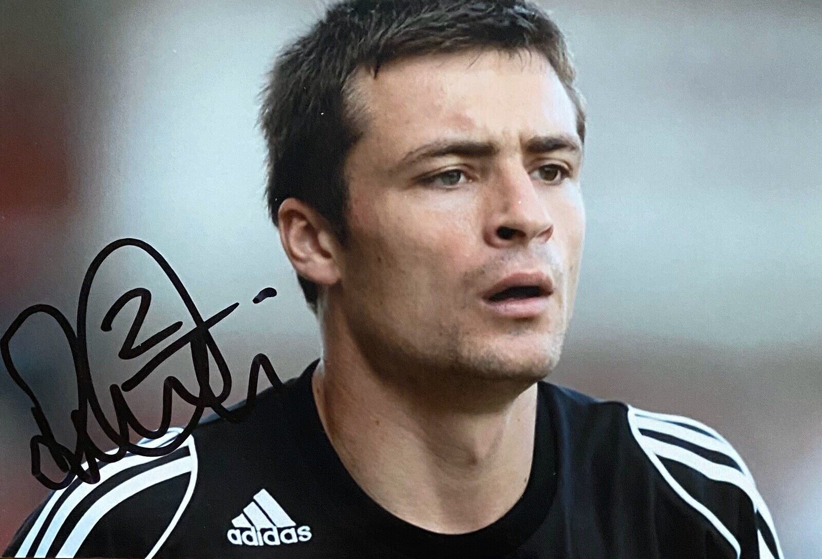 Russell Martin Genuine Hand Signed 6X4 Photo Poster painting - Peterborough United 2