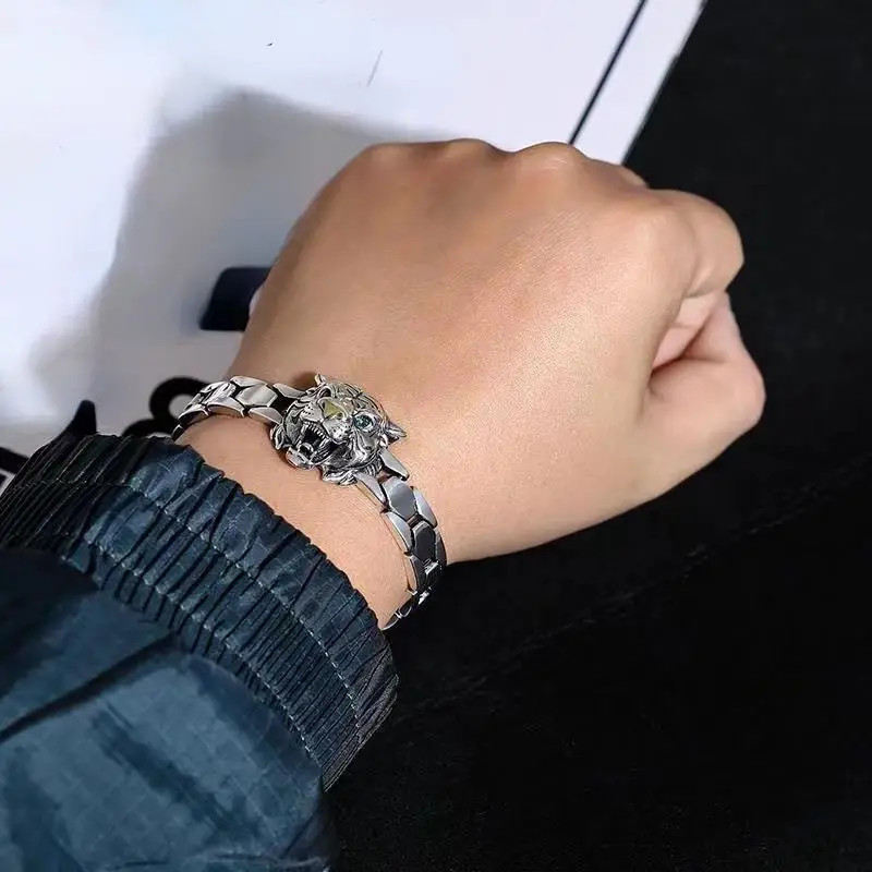 1pc tiger watch bracelet mens personality male simple domineer retro tiger bracelet details 4