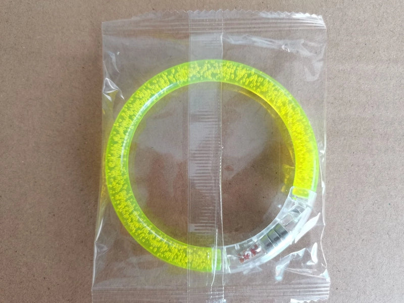 Acrylic Luminous Bracelet LED Colorful Bracelet Small Toy Stall Sweep Yard Push Small Gift Flash Trinkets