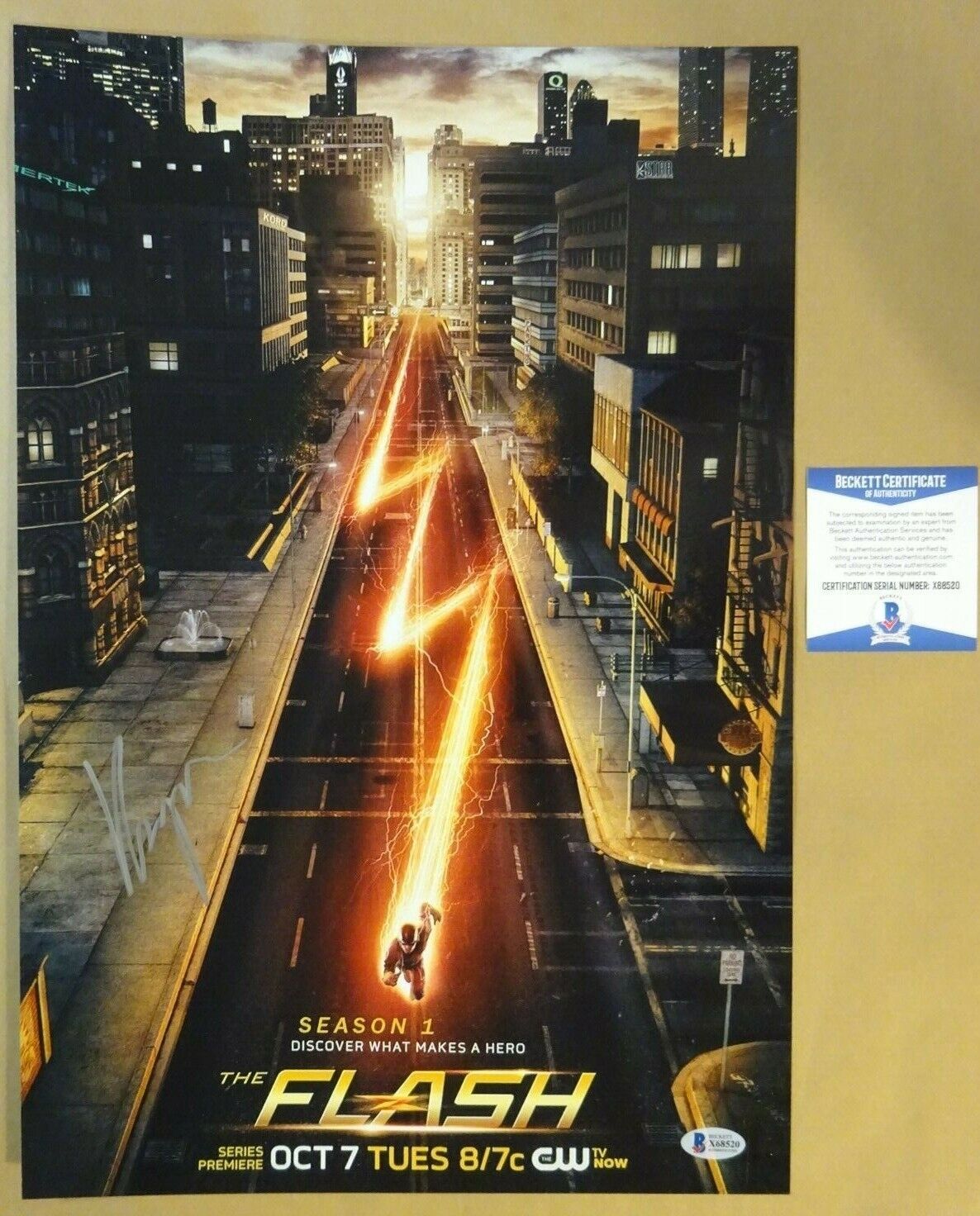 Signed KEIYNAN LONSDALE Autographed THE FLASH 12x18