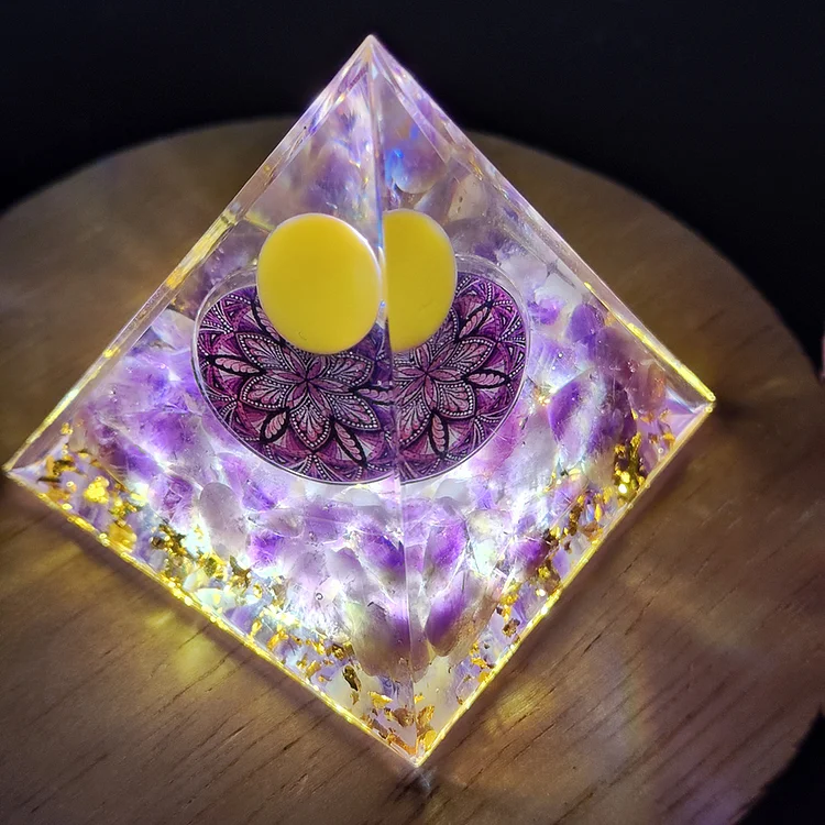 Natural Orgonite Pyramid Crystals Chakra Energy Generator Ornaments (B)